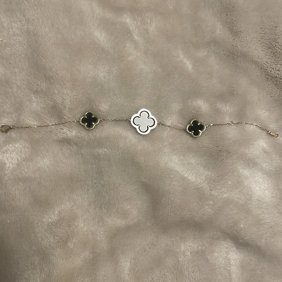 Rachel Zoe | Onxy Black Clover 18K Gold Plated Sterling Silver Bracelet - Picture 4 of 4